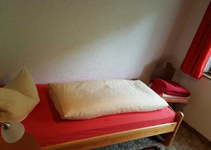 Junser Gasthausl * トゥクス